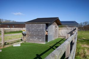 Kennel- click for photo gallery